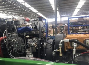 魯樽機械：這才是自上料攪拌車該有的樣子！