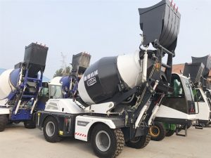 自上料攪拌車：一天產能幾百方，這就是中國速度